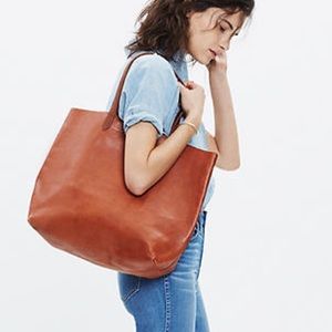 Madewell Transport Tote Bag in English Saddle